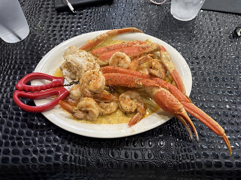 The Velvet Ditch - Sports bar & Seafood