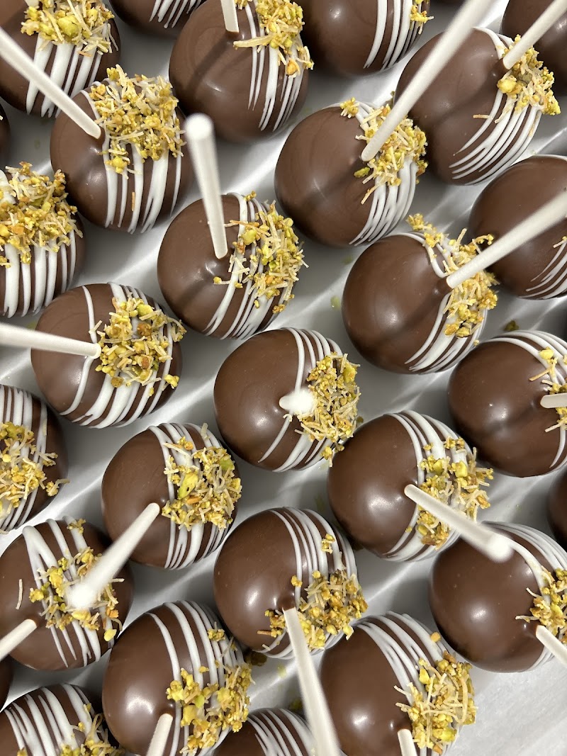 The Cake Pop Kitchen