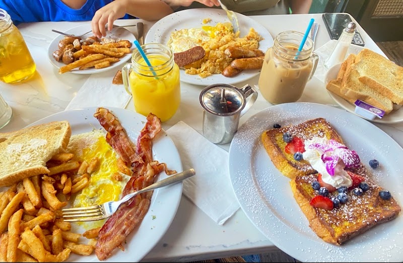 Astoria Gramercy Caf3