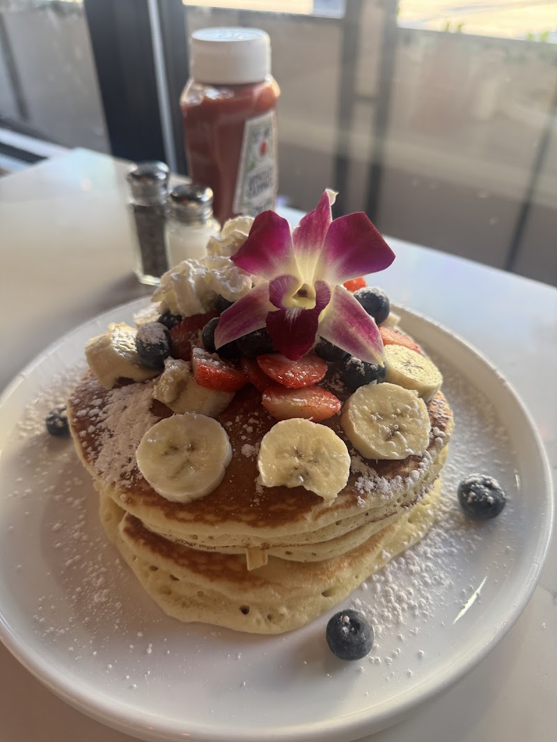 Astoria Gramercy Caf3