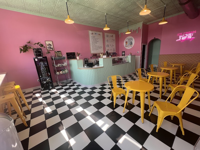 The Golden Spoon Scoop Shop