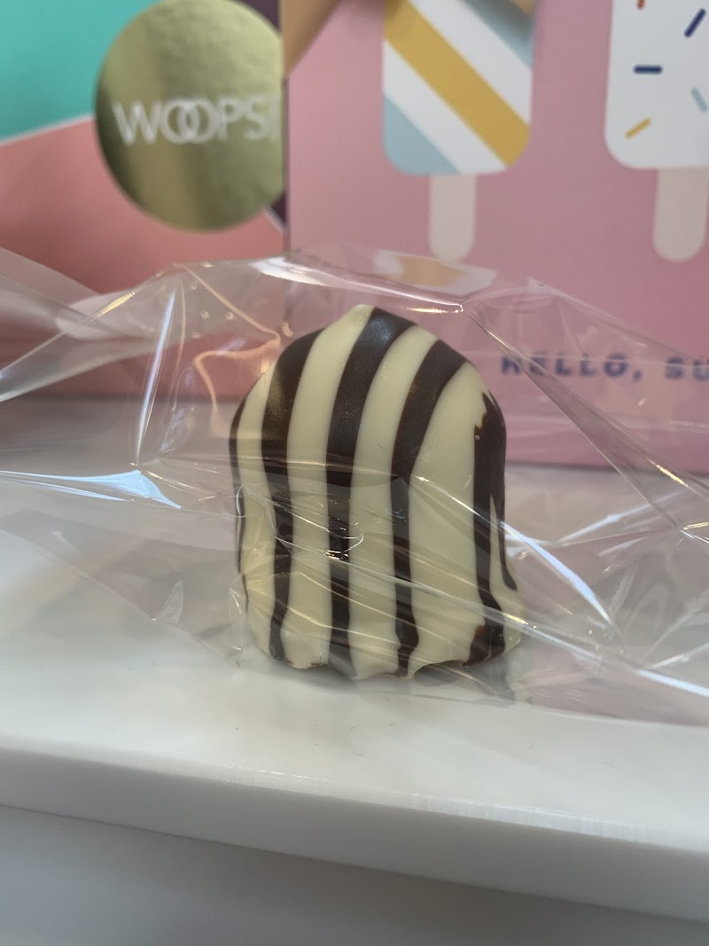 Woops! Macarons (Providence Place)