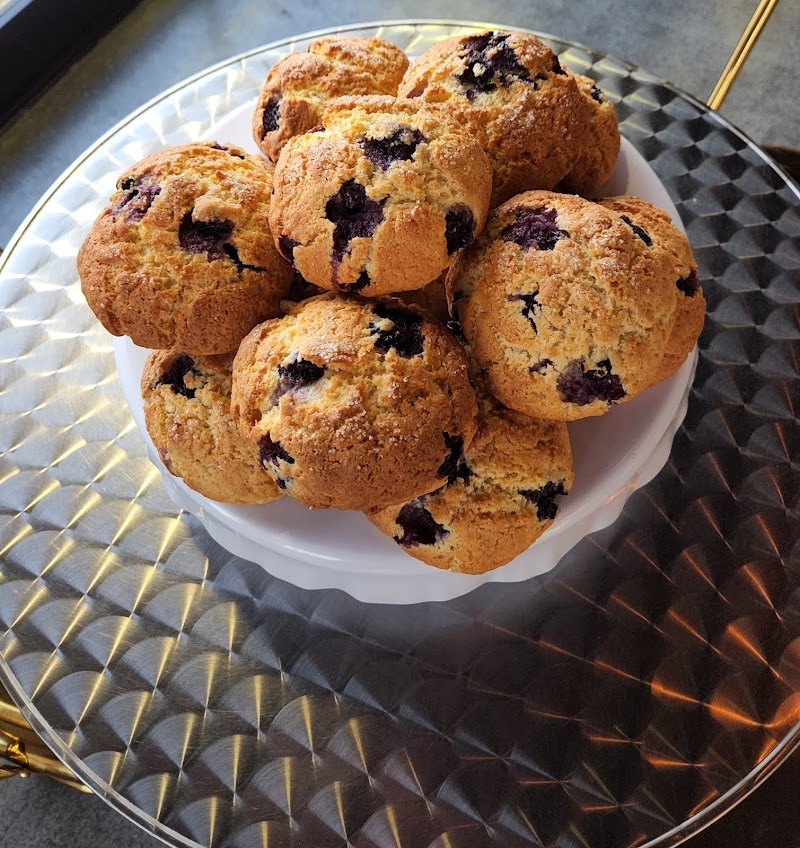 IW Coffee & Chai Bar