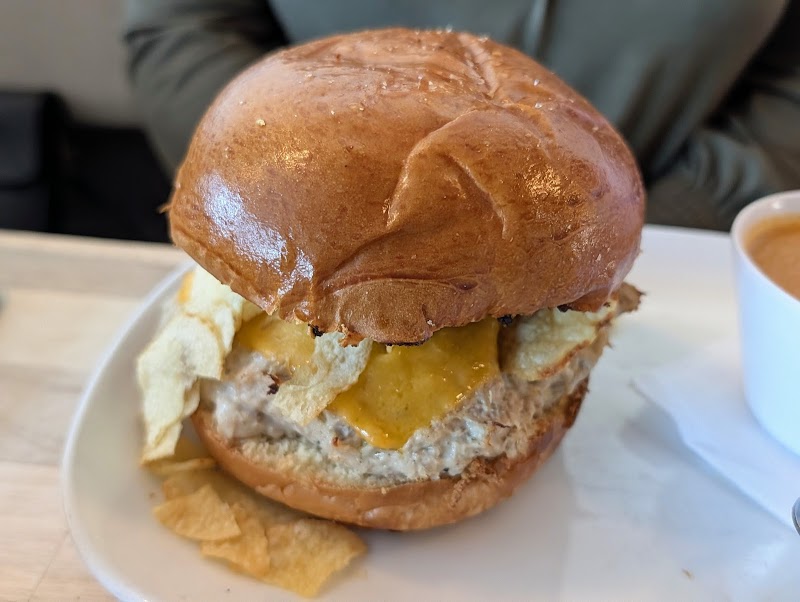 The Cutting Edge Cafe