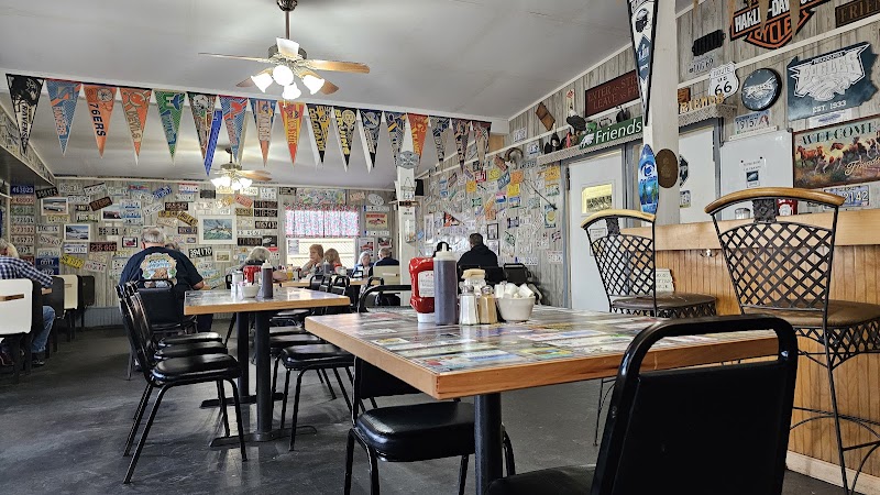Friend's Cafe