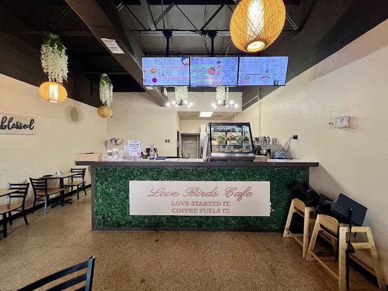 Love Birds Cafè