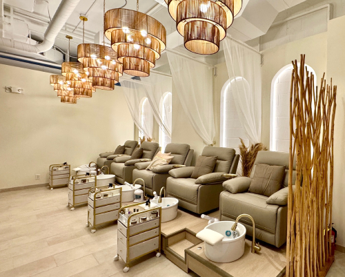 La Pure Waikiki Spa & Cafe