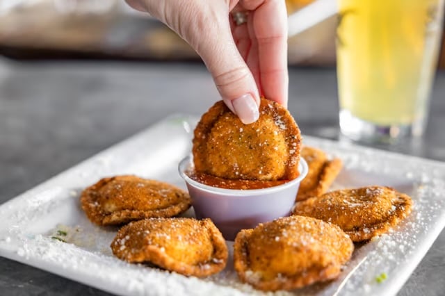 Social Bar & Grill Soulard