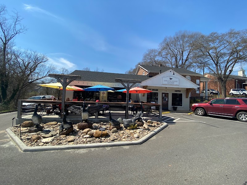 Spruced Goose Station: fresh eats and treats