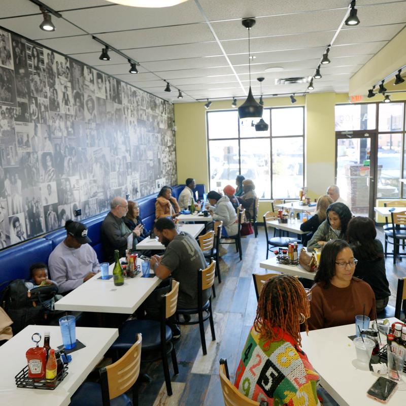 Augie's Cafe Breakfast Bar