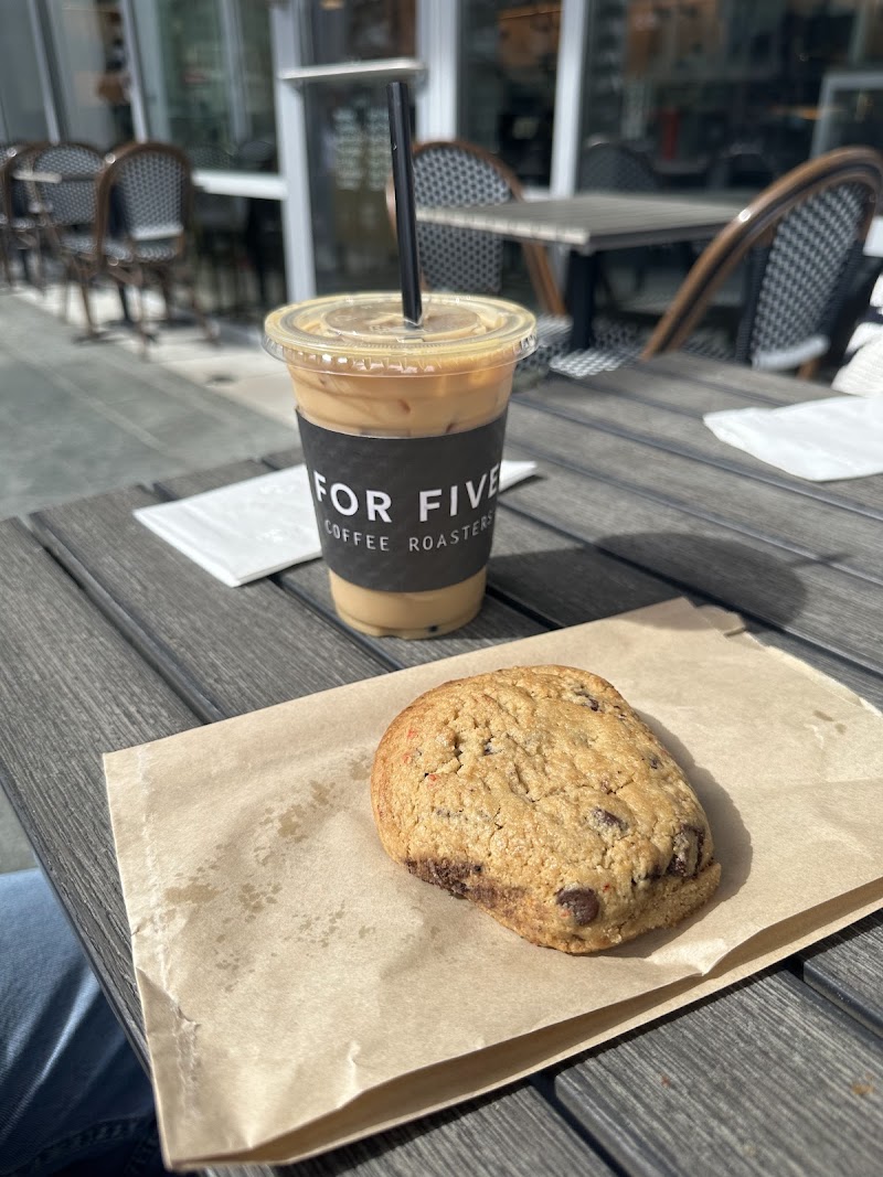 For Five Coffee @ 80M