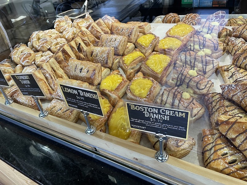 Roggenart European Bakery, Bistro & Cafe