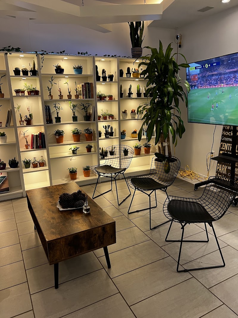 MJ (Manny Janeth) Café