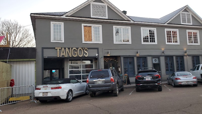 Tango's Patio and Kitchen