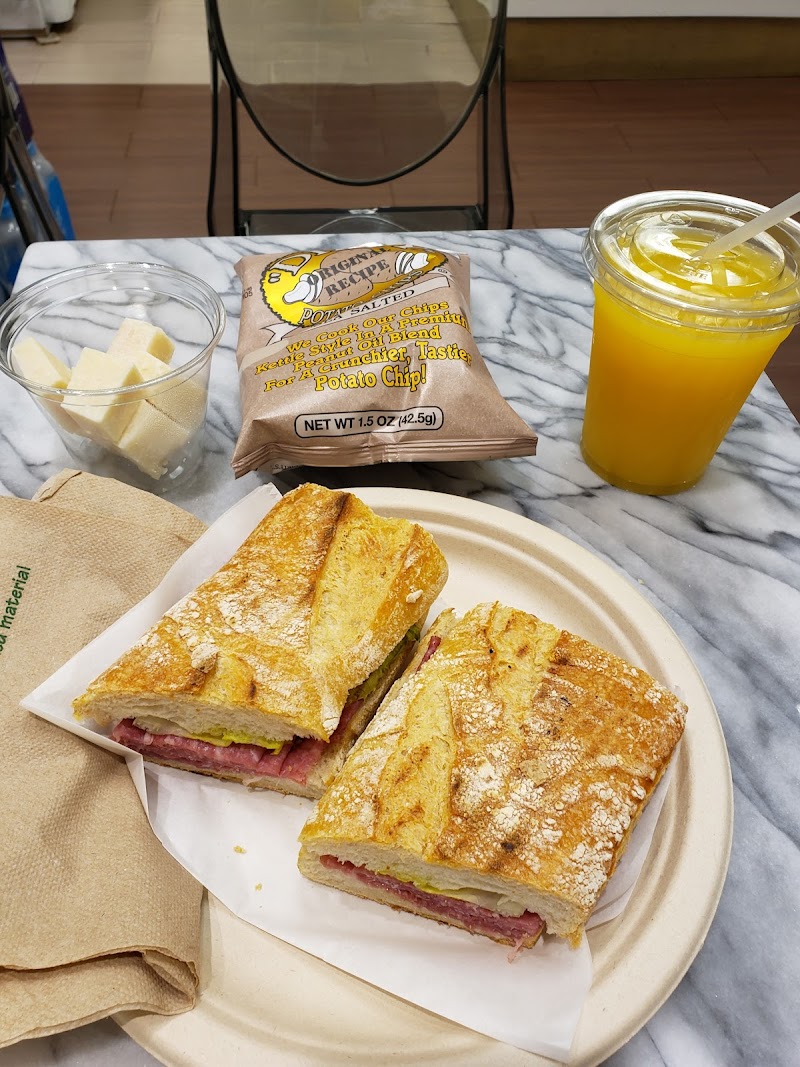 Gualt's Café 1221 Brickell