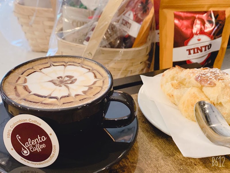 Salento Coffee, Colombian coffee and espresso bar.