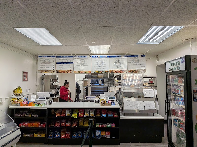 PJ's Courthouse Cafe