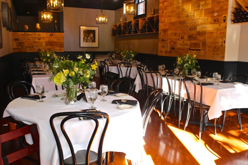 Roberto's Restaurant & Cafe