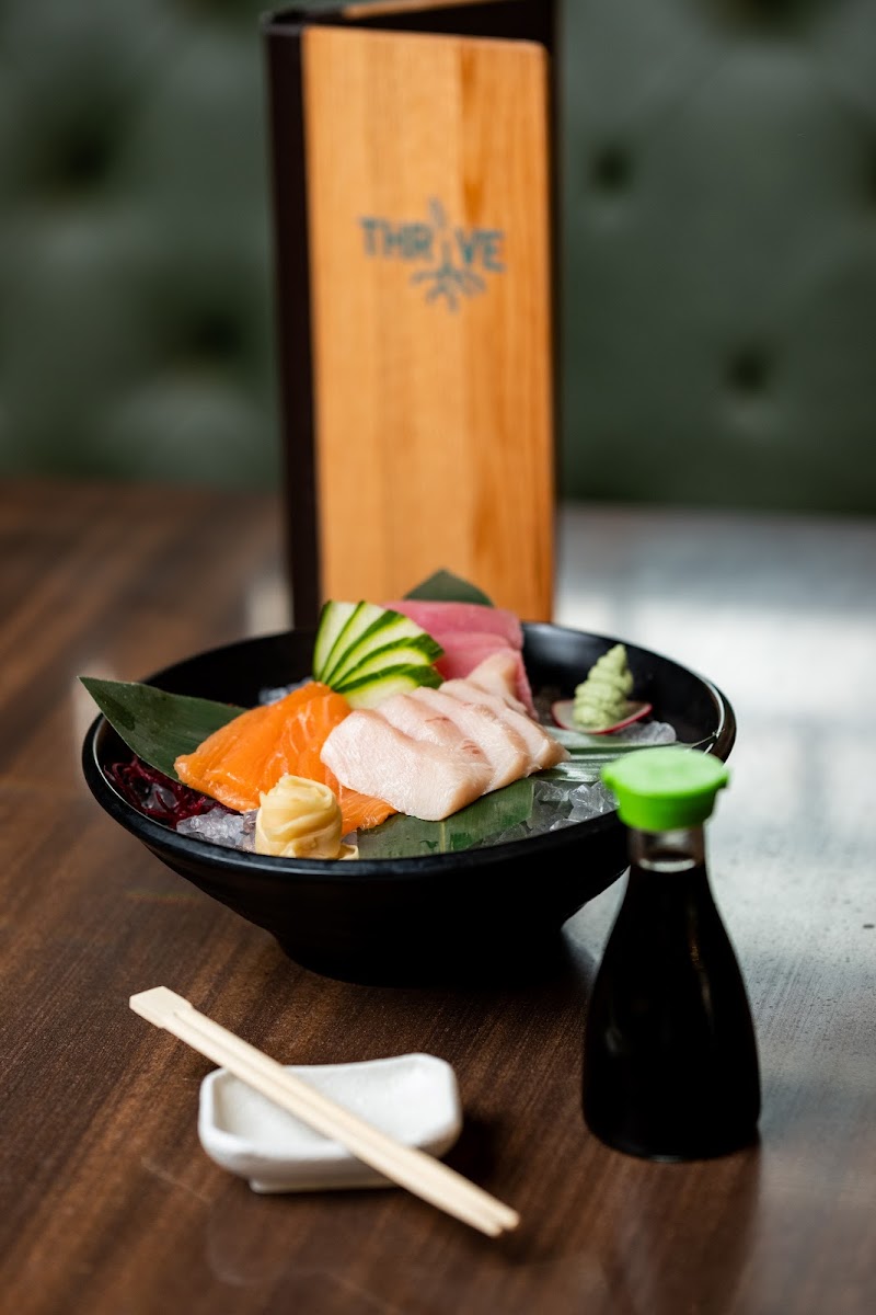 Thrive Cocktail Lounge & Eatery