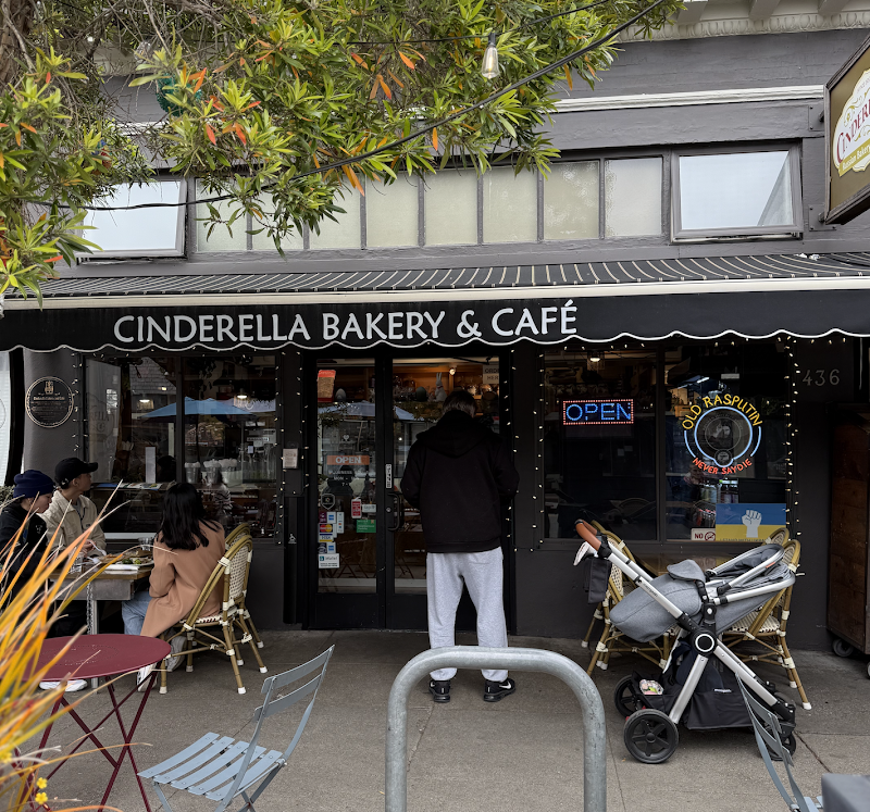 Cinderella Bakery & Cafe