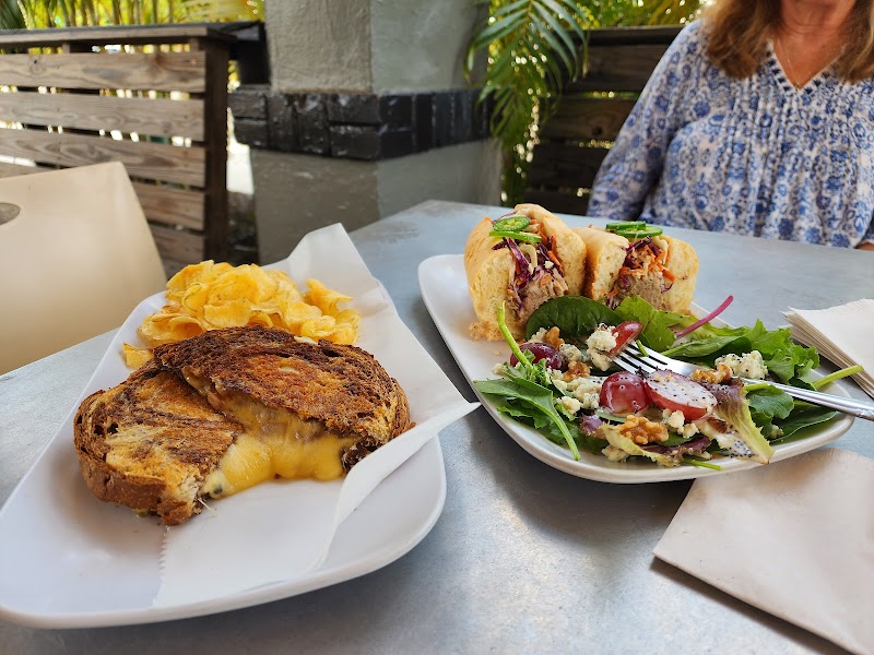 Independent Bar & Kitchen