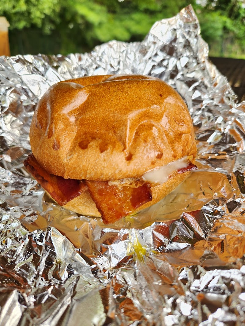 Long River Local Farm Market & Cafe