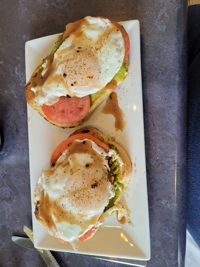 Main Street Cakery Cafe