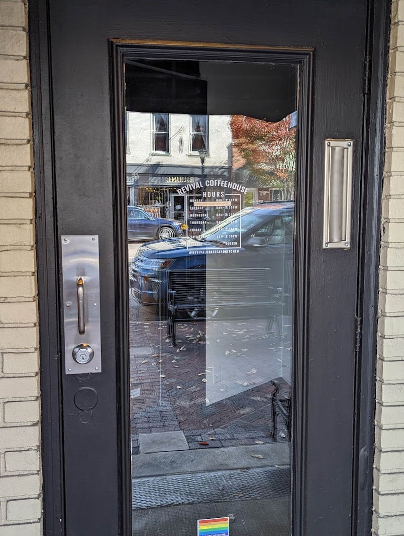 Broadway Bagels and Coffeehouse