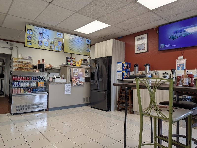 Universal Breakfast & Lunch