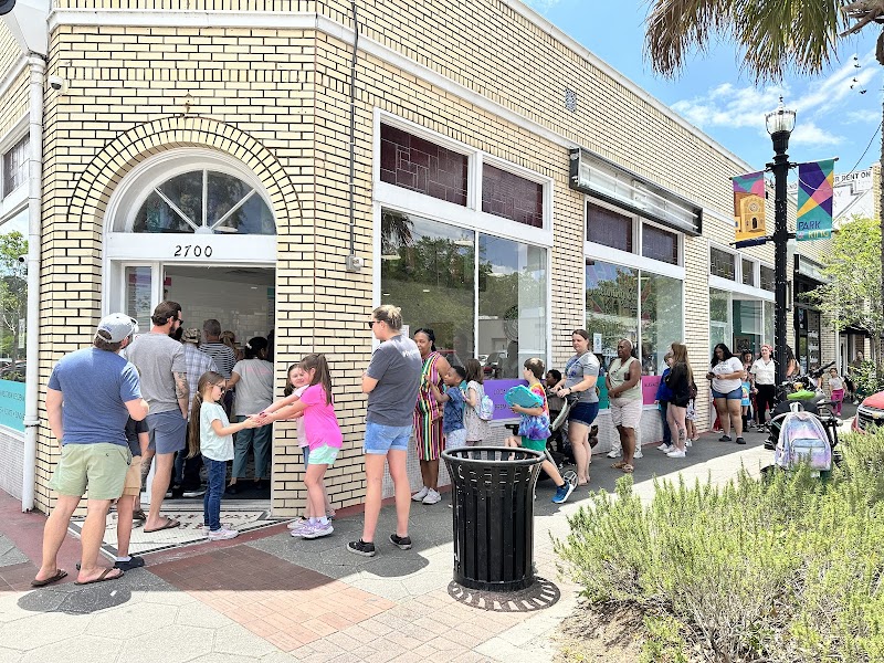 Screaming Cat Ice Cream & Coffee