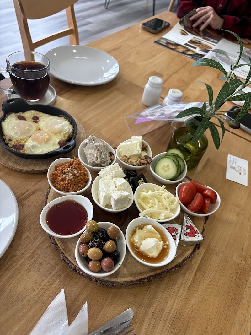 Zuzu’s Kitchen Bakery & Deli