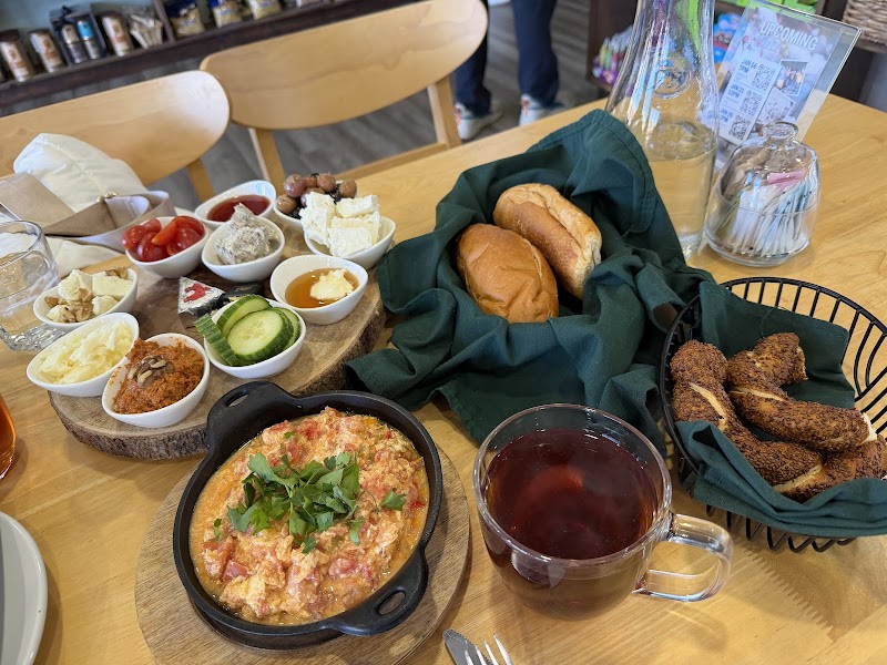 Zuzu’s Kitchen Bakery & Deli