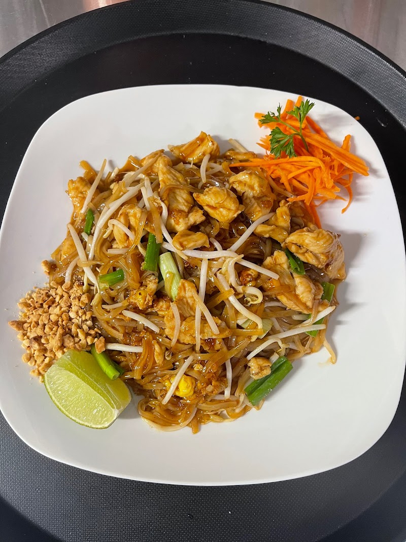 Miss Thai & Ramen Noodles Café