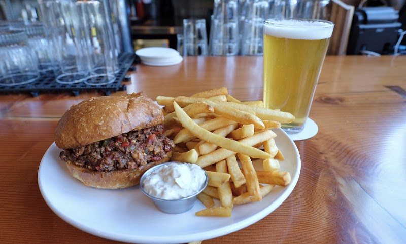 Peloton Cafe Bike Shop