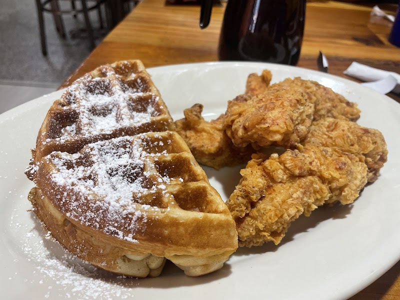 Daisy Mae's Southern Fried Chicken & Breakfast