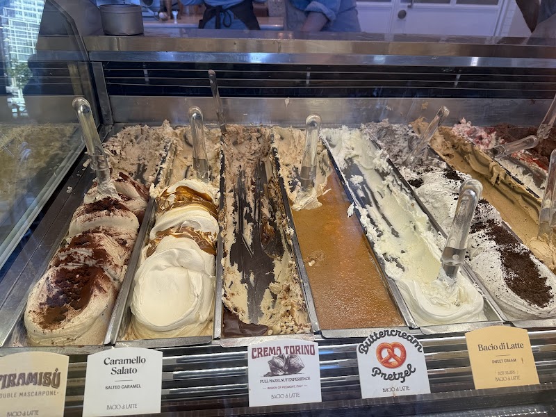 Bacio di Latte | Fashion Island, Newport Beach, OC