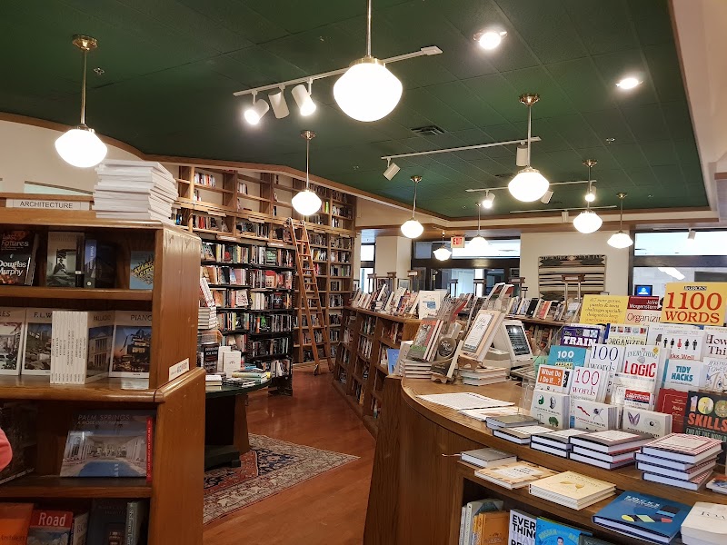 Garden Cafe at Full Circle Bookstore