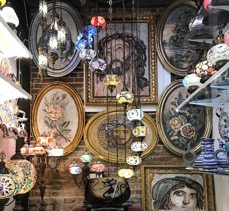 N’fes Handcrafted leater & Gift Market