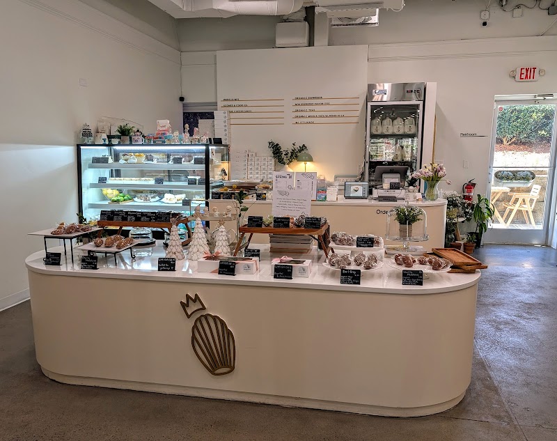 Littl Madeleine | Organic Coffee & Bakery