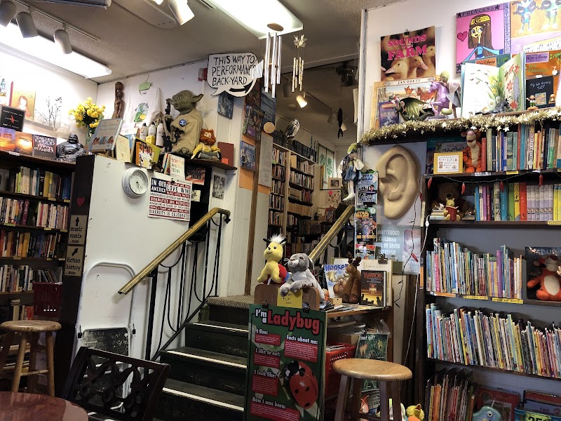 Every Thing Goes Book Cafe and Neighborhood Stage