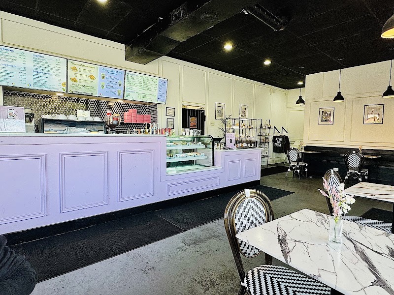 Viva La Fresa Bakery & Cafe