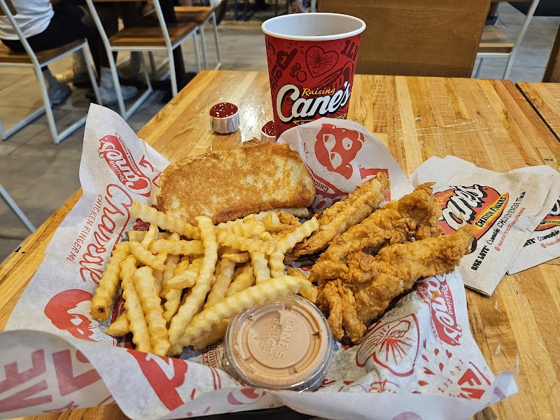 Raising Cane's Chicken Fingers
