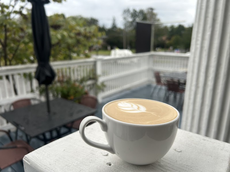 Canvas & Coffee Art Café