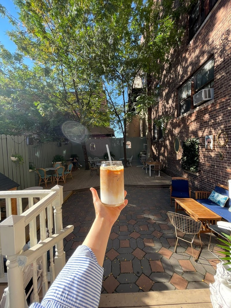 Cafe Dream Vista Cafe/Shop/Event