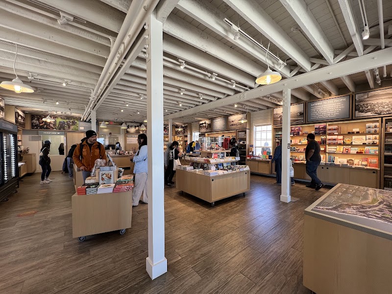 Warming Hut Park Store