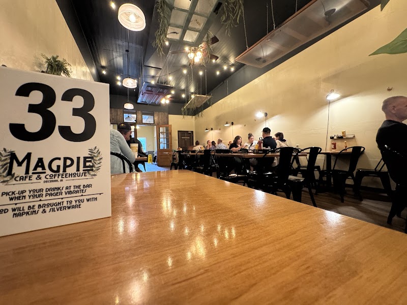 Magpie Cafe & Coffeehouse