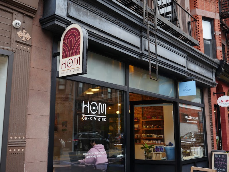 HOM Cafe & Wine
