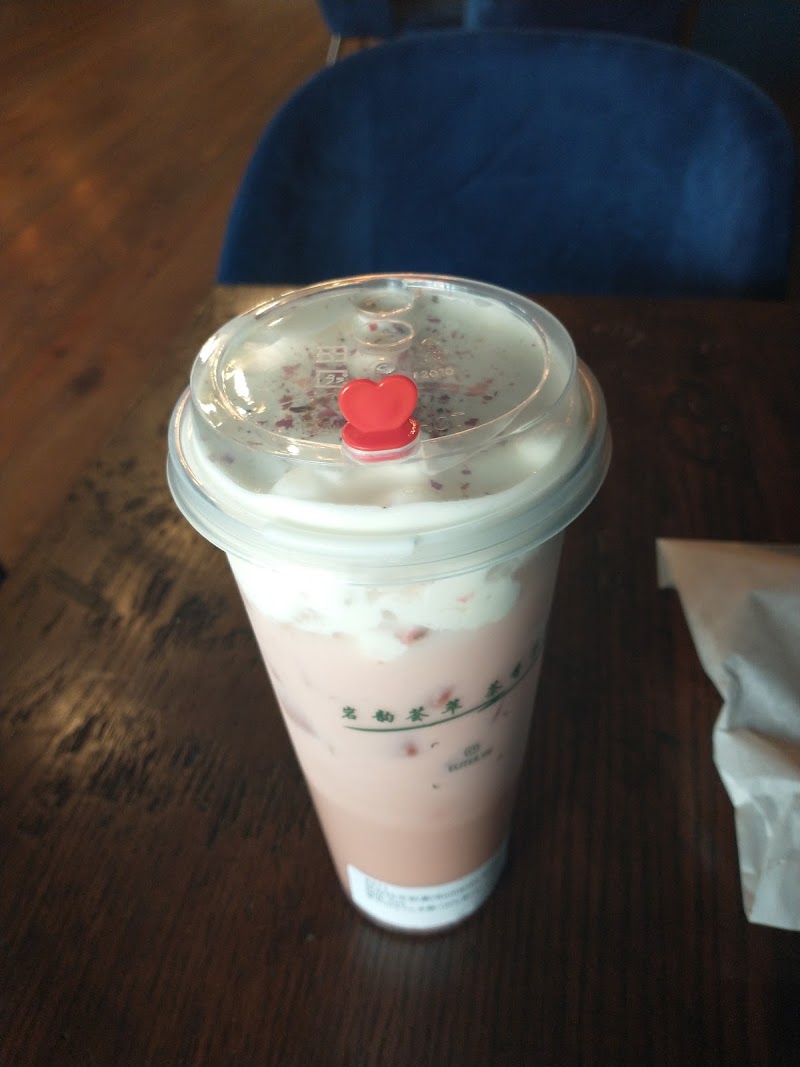 Le C's Patisserie & Tea House