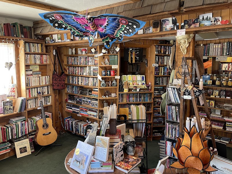 Blue Owl Books & Boutique
