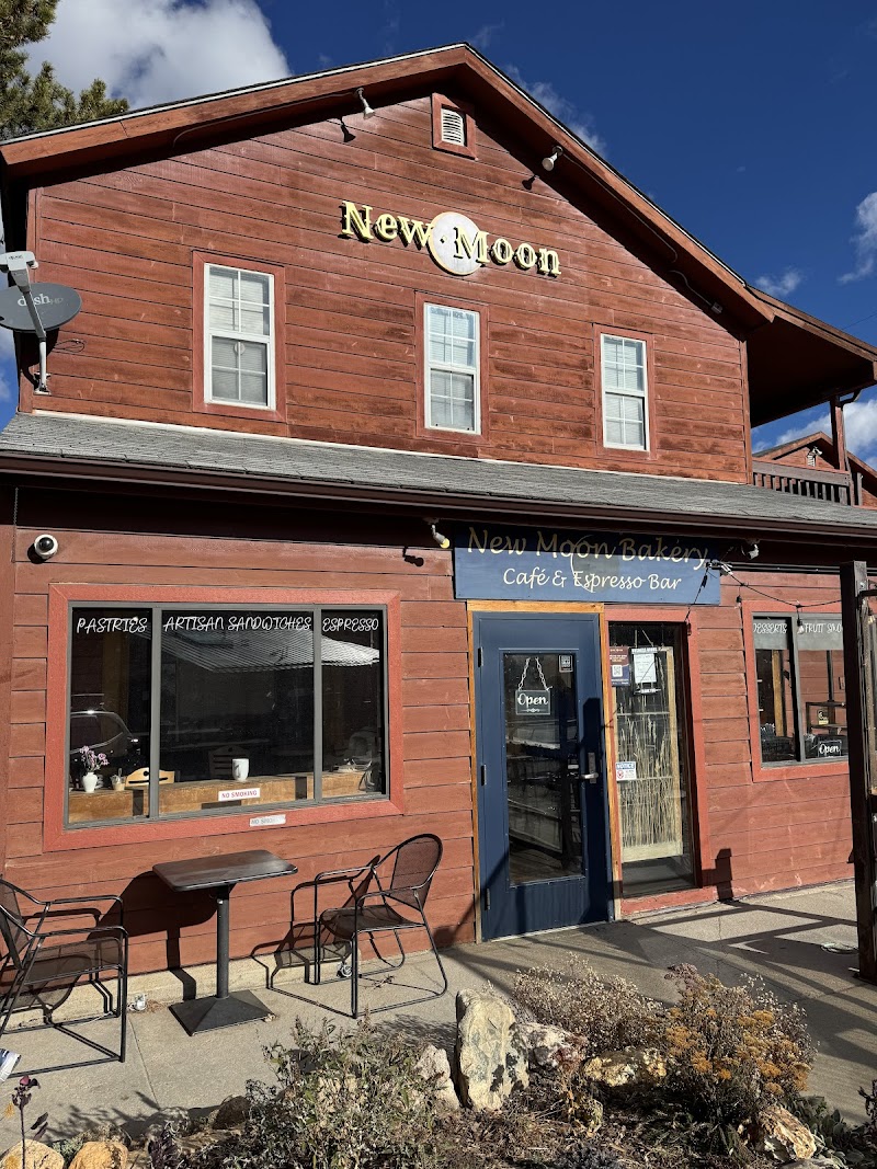 New Moon Bakery and Cafe